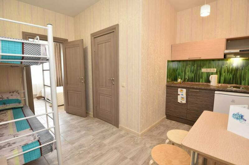 Семейный двухкомнатный номер с кухней