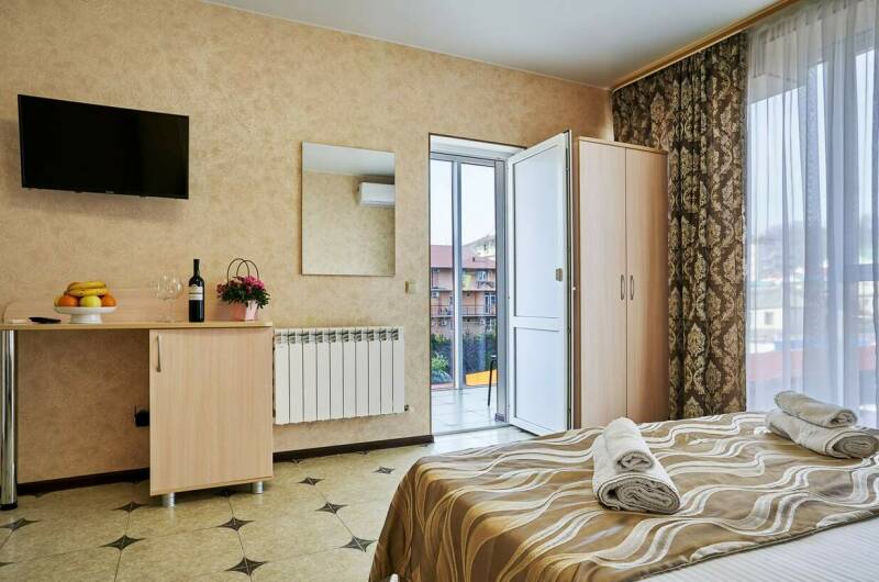 Номер студио с балконом