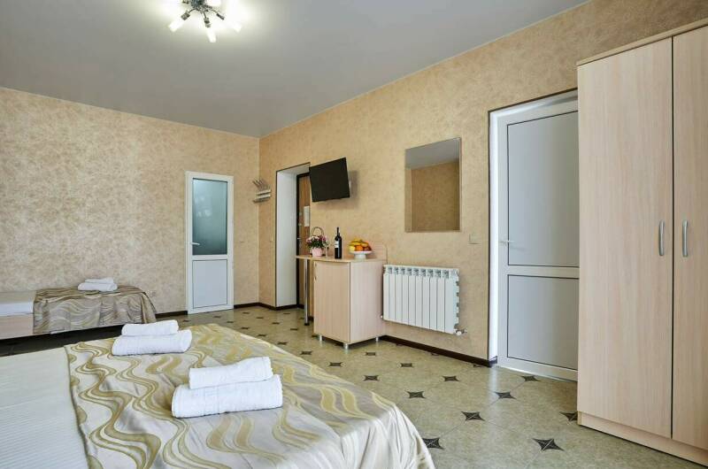 Номер студио с балконом