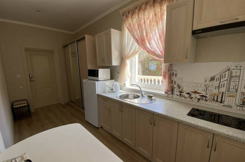 Люкс с балконом № 202