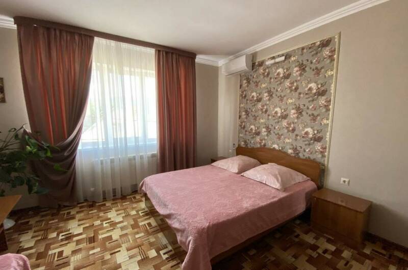 Четырехместный номер № 203