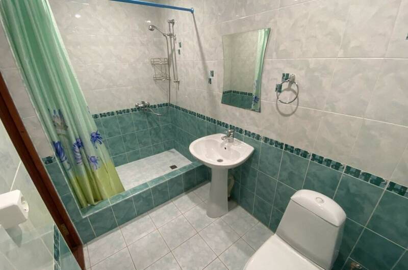 Четырехместный номер № 203