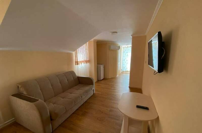 Трехместный номер № 1