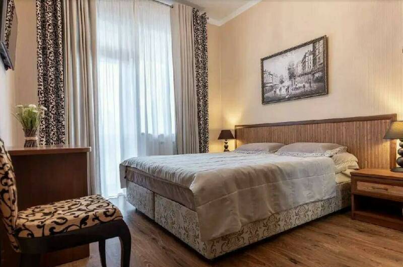 2-х местный «Бежевый» с видом на парк