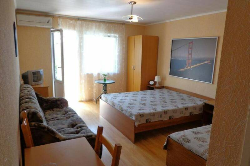 Стандартный трехместный номер