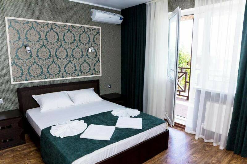 Четырехместный с балконом