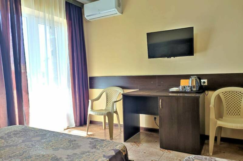 Улучшенный 3-хместный номер с балконом