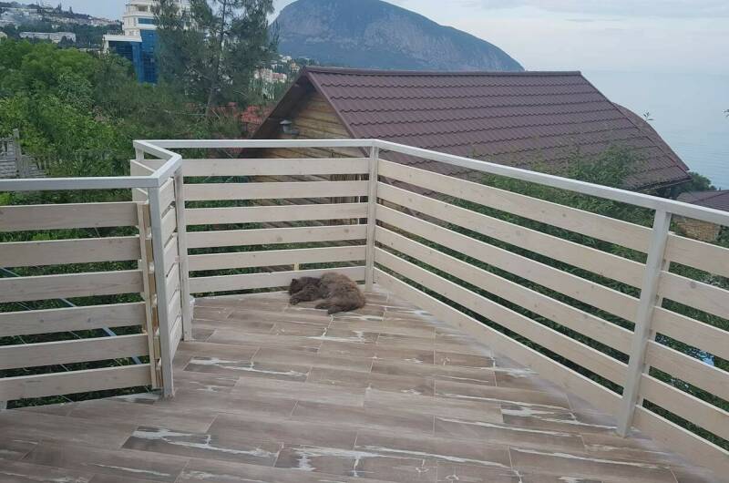 № 3 Второй этаж с 2 балконами и террасой