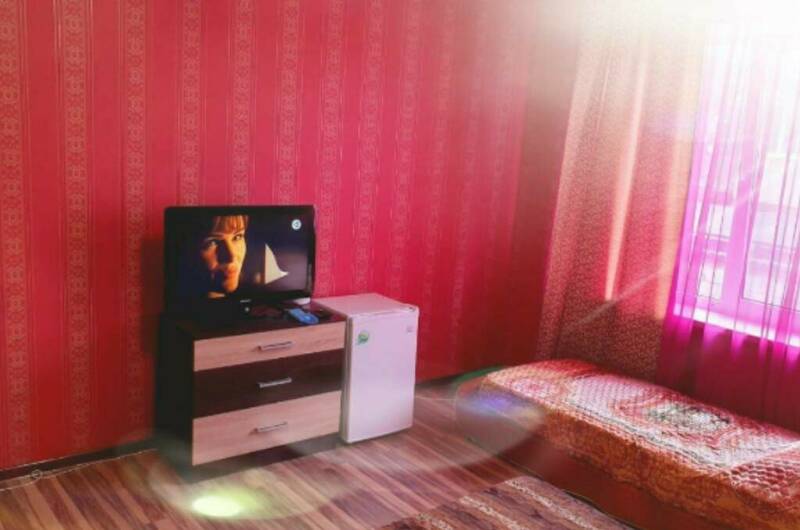 9 комната на 3 чел, 2 этаж