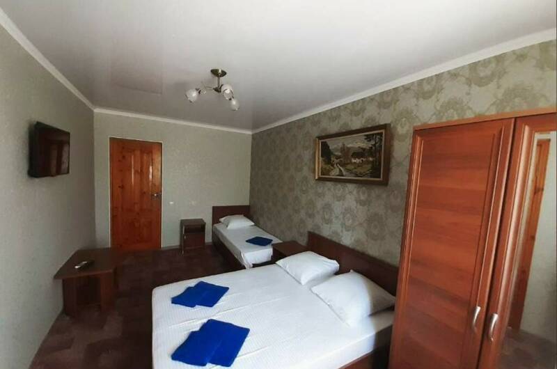 Трёхместный номер Комфорт