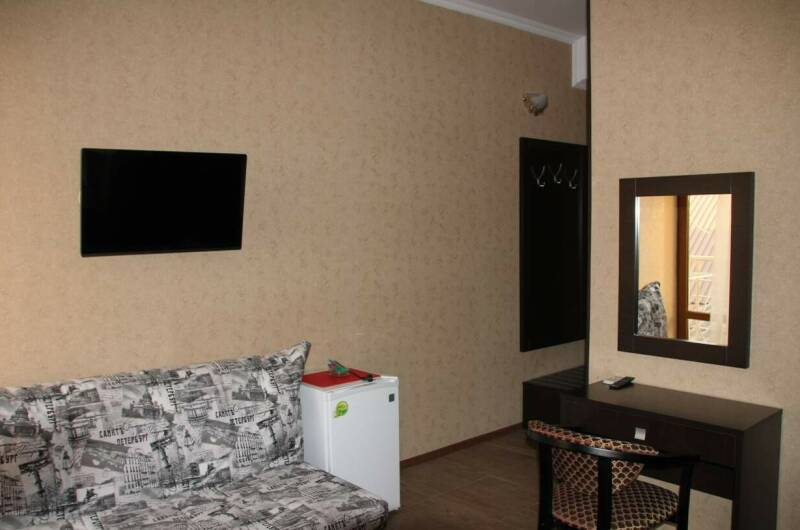 Трехместный номер с балконом