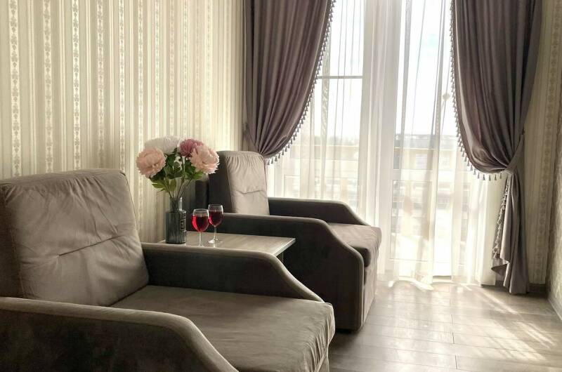 Семейный номер с балконом и видом на море