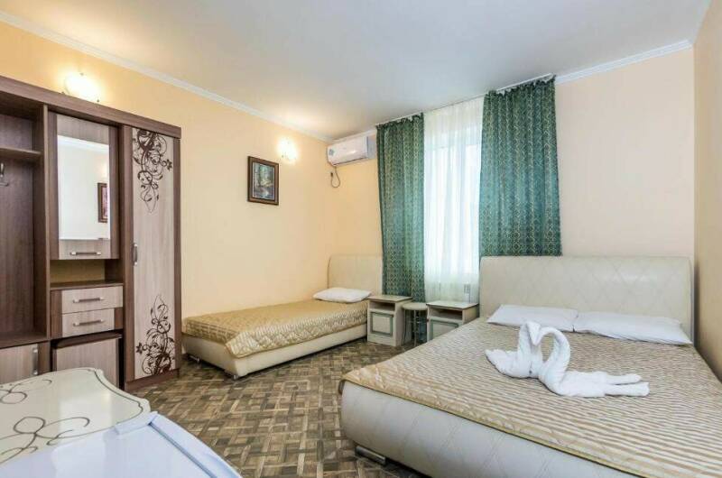 «Полулюкс» четырехместный