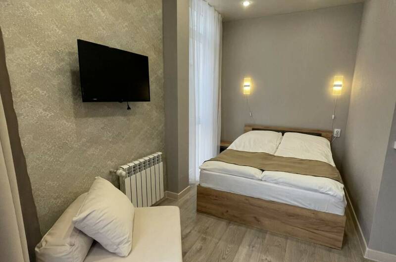 «Полулюкс» с балконом