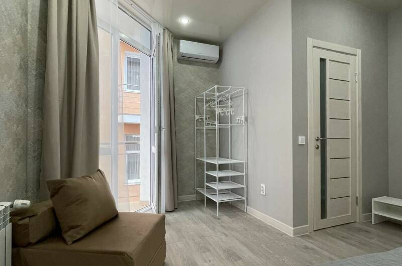 «Полулюкс» с балконом