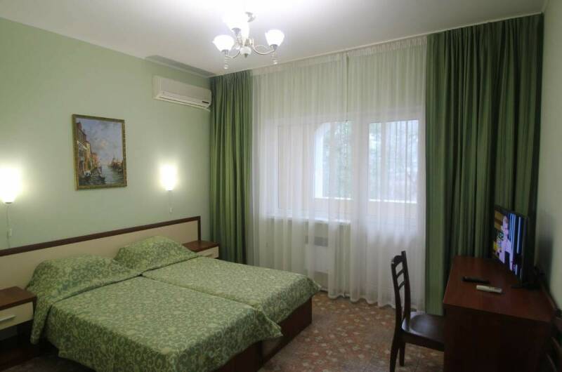 Полулюкс 2(3) с лоджией