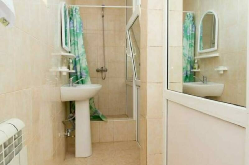 Четырёхместный номер (кровати 2+1+1)