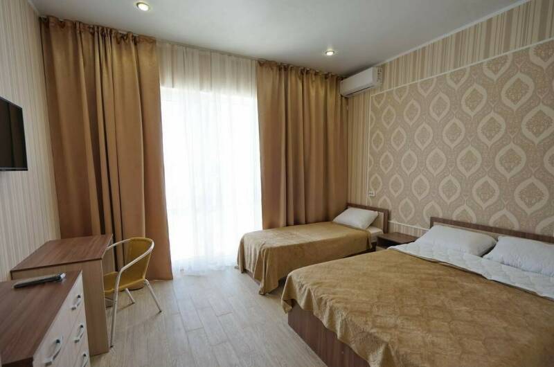 Трёхместный «Стандарт» с балконом