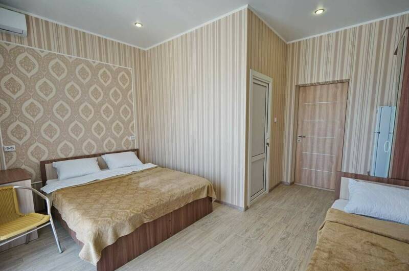 Трёхместный «Стандарт» с балконом