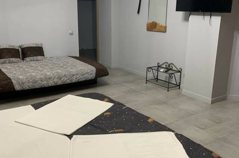 Улучшенный номер на 5 человек на втором этаже