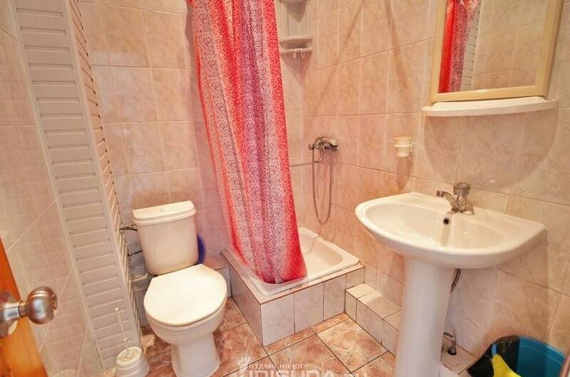 Двухместный номер с балконом (4)