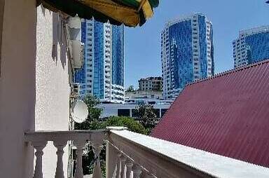 Четырехместный номер с балконом (8)