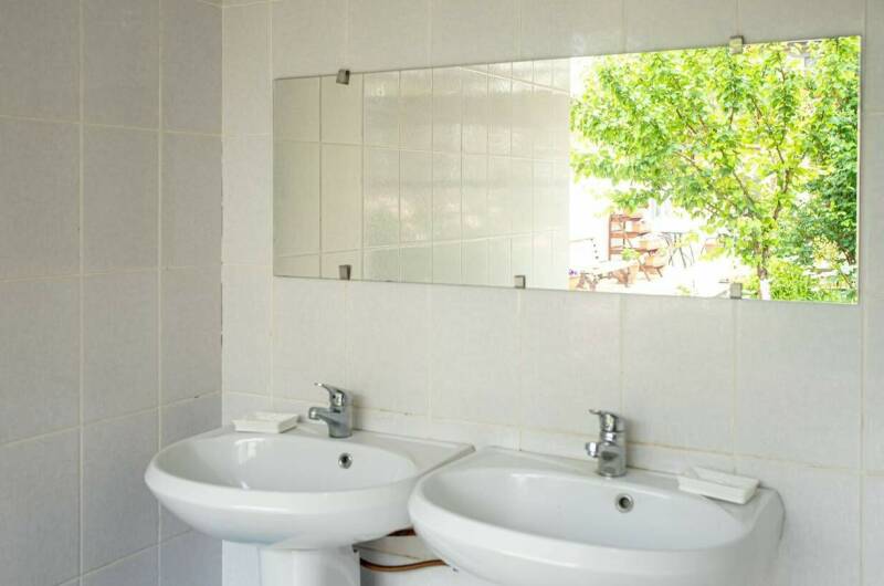 «Эконом+» трехместный