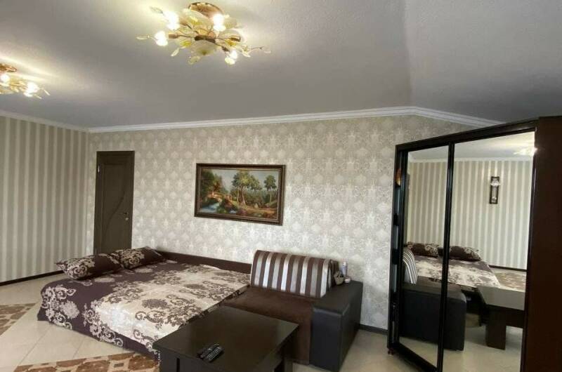 3 комнатная квартира с бильярдом