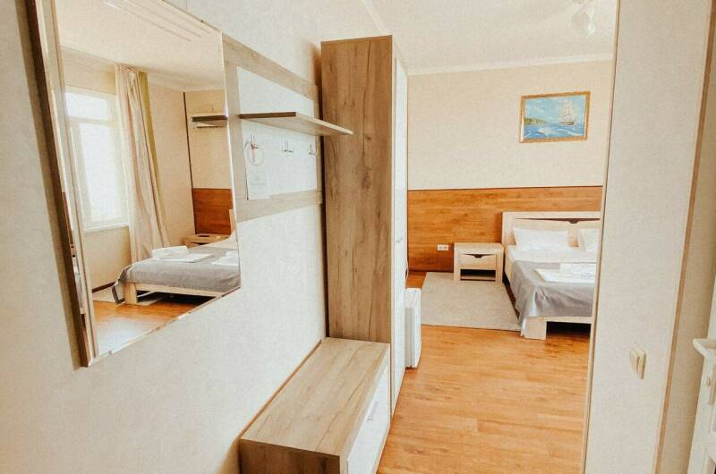 Стандарт с балконом и прямым видом на море