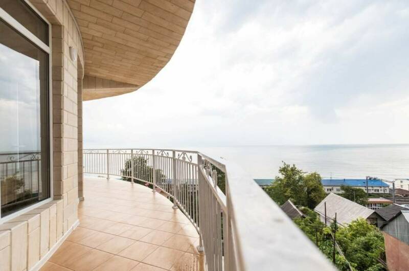 Люкс с панорамным видом на море