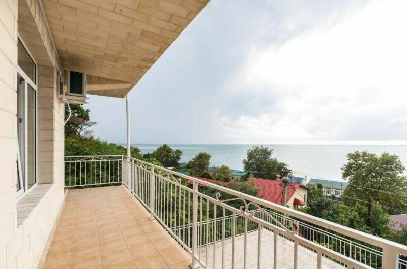 Люкс с панорамным видом на море