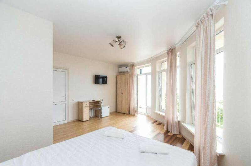 Люкс с панорамным видом на море