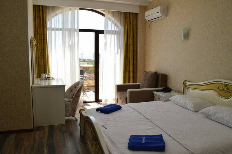 Люкс двухместный с балконом