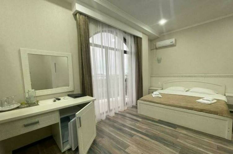 Люкс двухместный с балкном