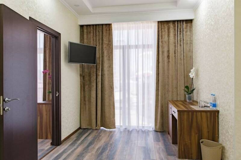 Двухкомнатный делюкс с балконом с видом на море