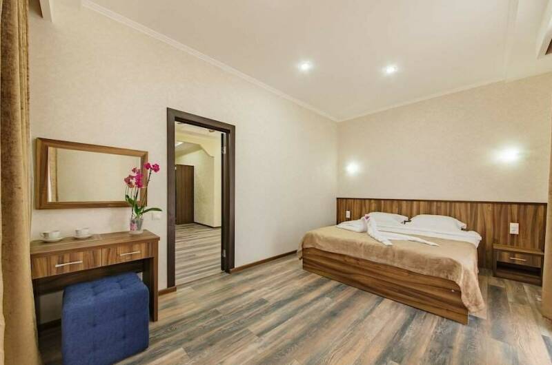 Двухкомнатный делюкс с балконом с видом на море