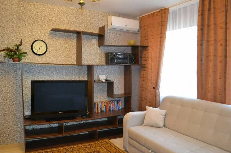 Дом на Черноморской, 129