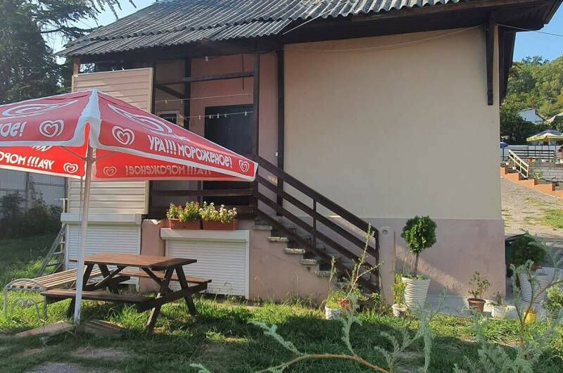 Двухкомнатный домик 6-ти (4+2) местный с кухней