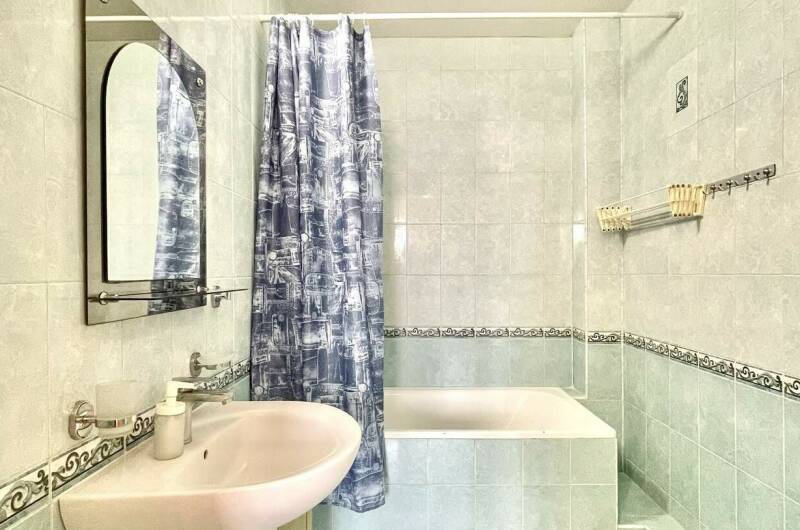 Трёхместный номер с удобствами