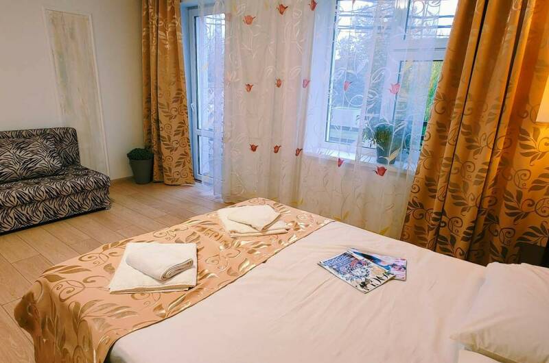 2-х местный с мини-кухней и балконом + 2 д. места