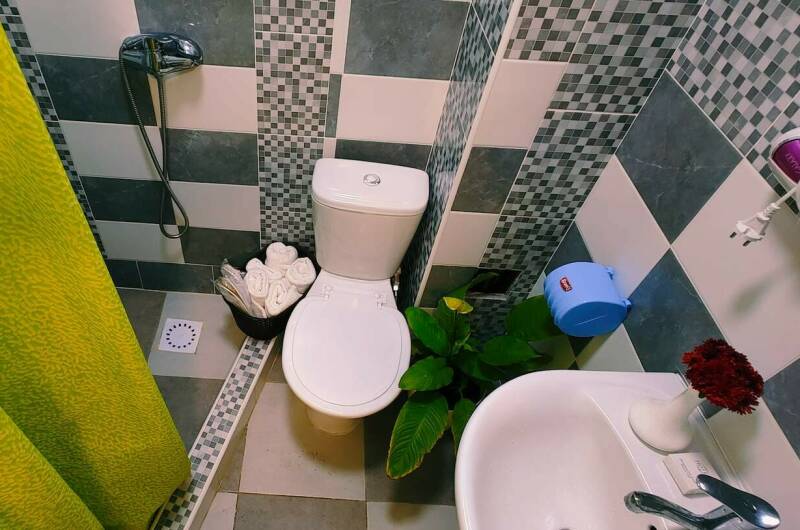 3-х местный с мини-кухней и балконом + 2 д. места