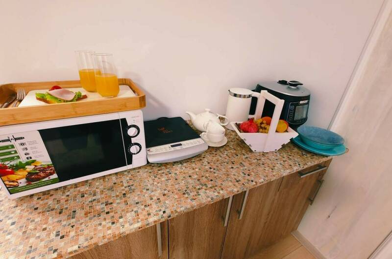 4-х местный с мини-кухней и балконом + 1 д. место