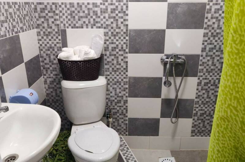 4-х местный с мини-кухней и балконом + 1 д. место