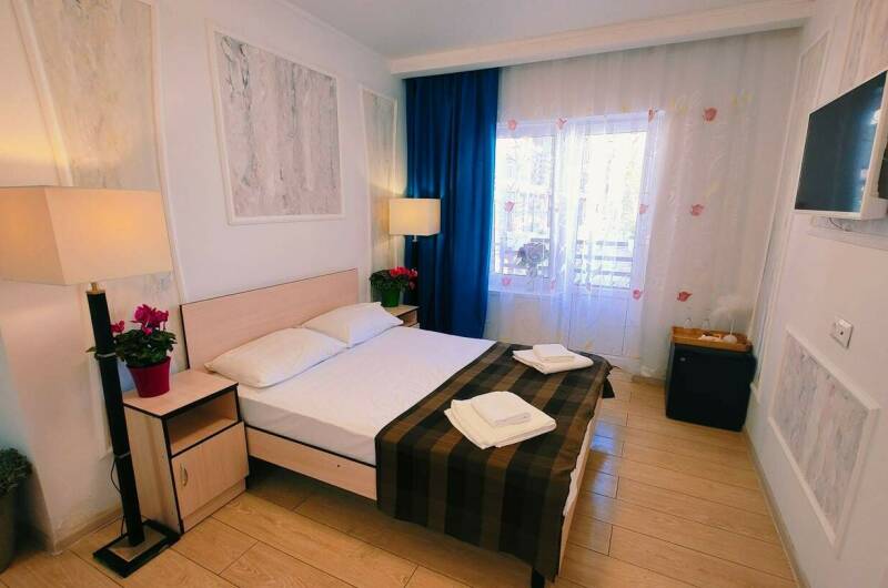 2-х комнатный 4-х местный с террасой + 2 д. места