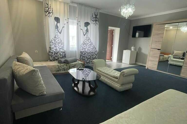 Номера пов. комфортности с террасой 3 этаж (2−5 ч)