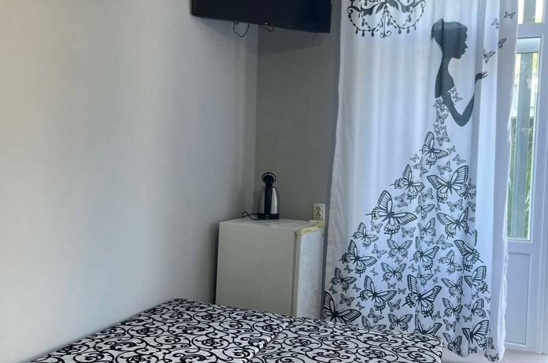 Номер «Полулюкс» (2−4 человека)