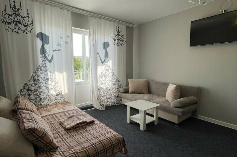 Двухкомнатный с балконом