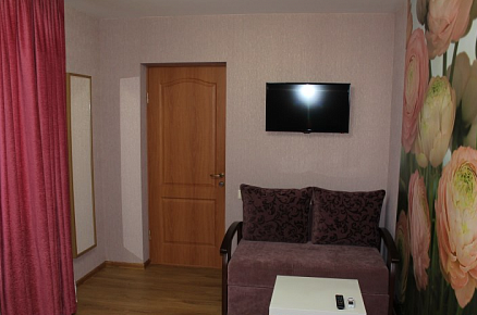 Номер 2−4 местный без удобств «Эконом» (1 этаж)