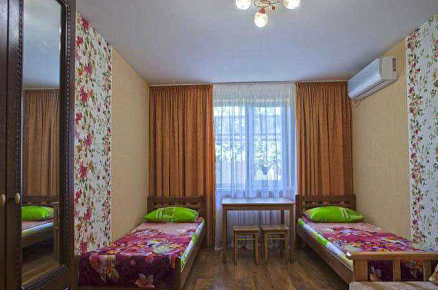 Номер 2−4 местный без удобств «Эконом» (1 этаж)