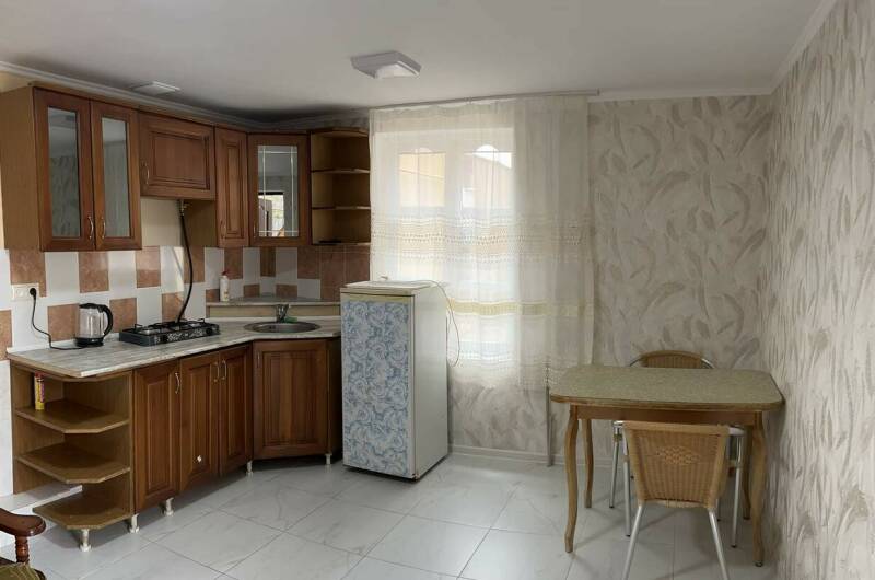 Студия с кухней